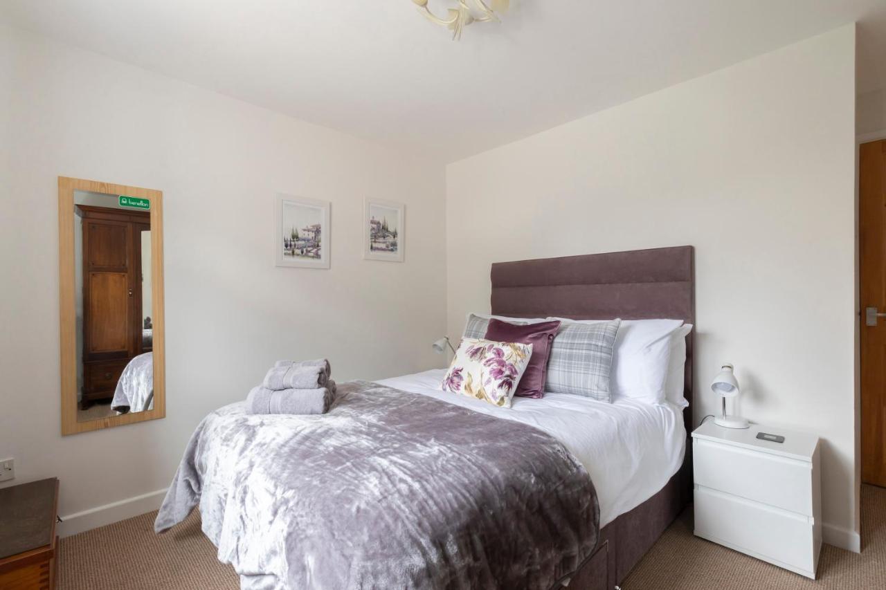 Luxury Cheltenham Home With Ev Charger - Lechampton Hills Esterno foto